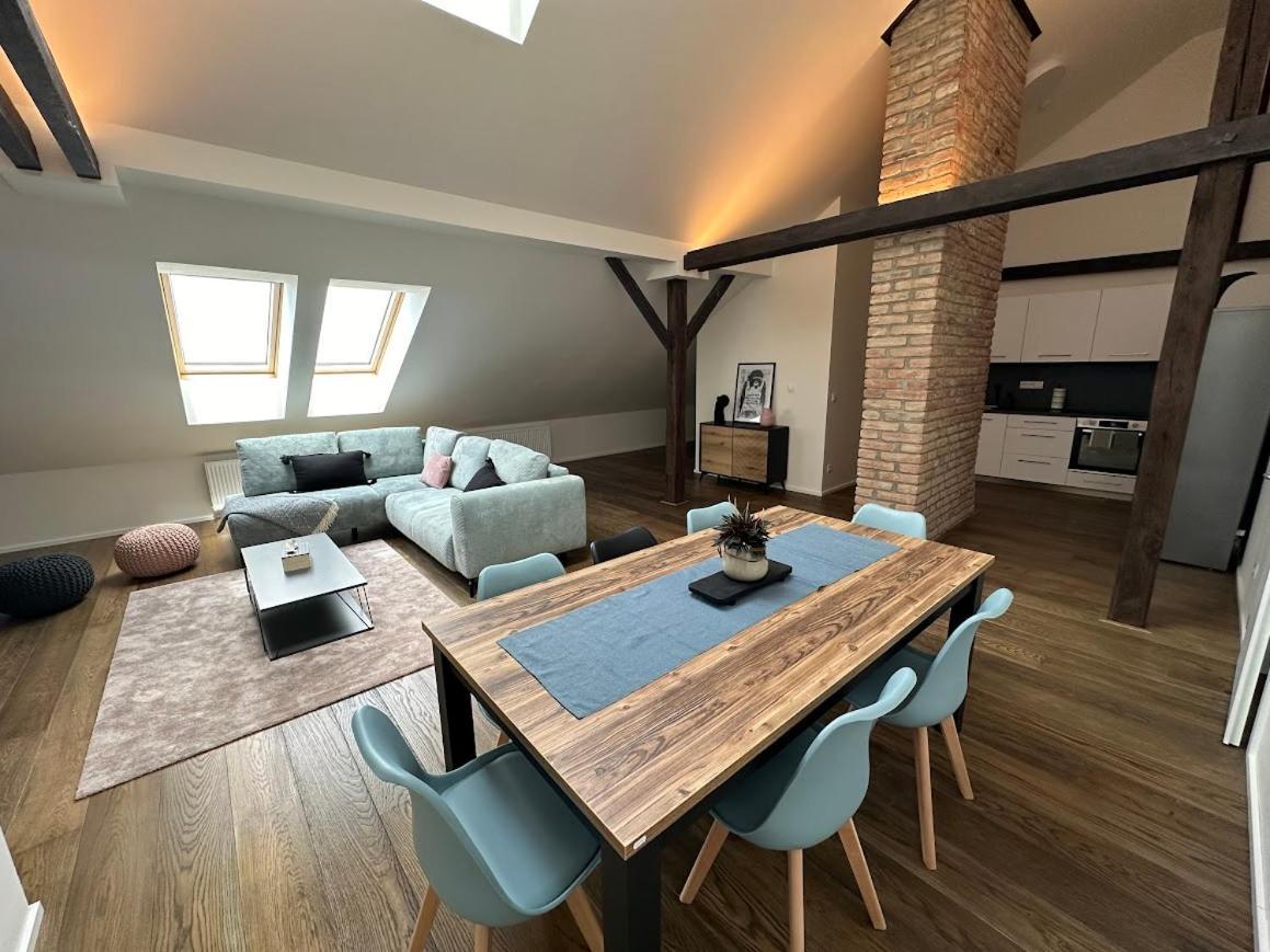 Loft Apartments Прага Екстер'єр фото